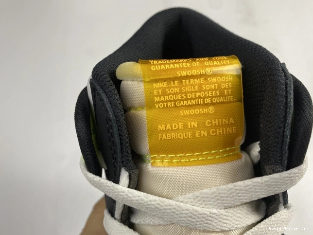 OG AIR HIGH JORDAN GOLD' RETRO 555088-118 'VOLT 1 0719